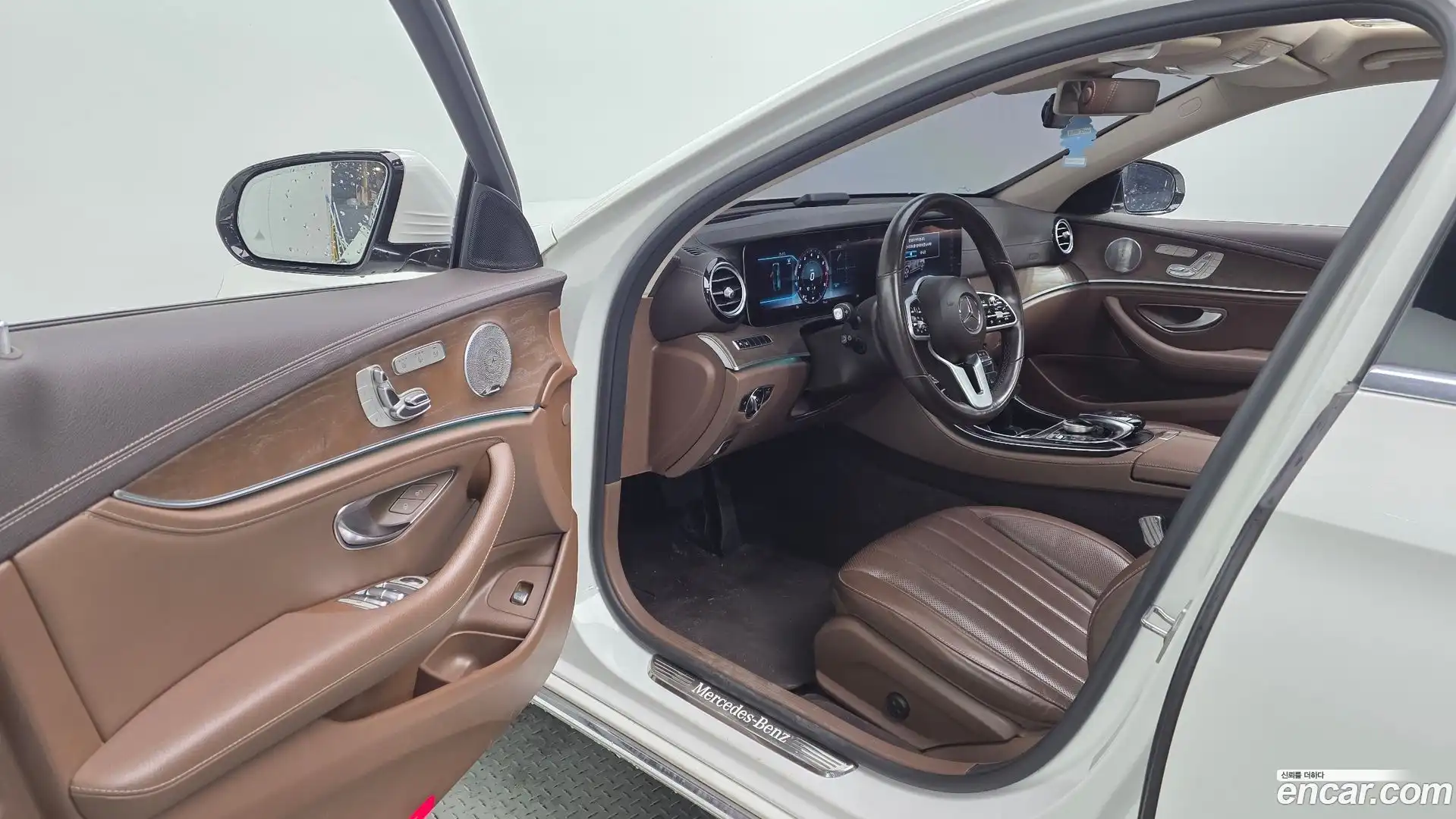 E-Class Mercedes-Benz 2018.7-INNER-010