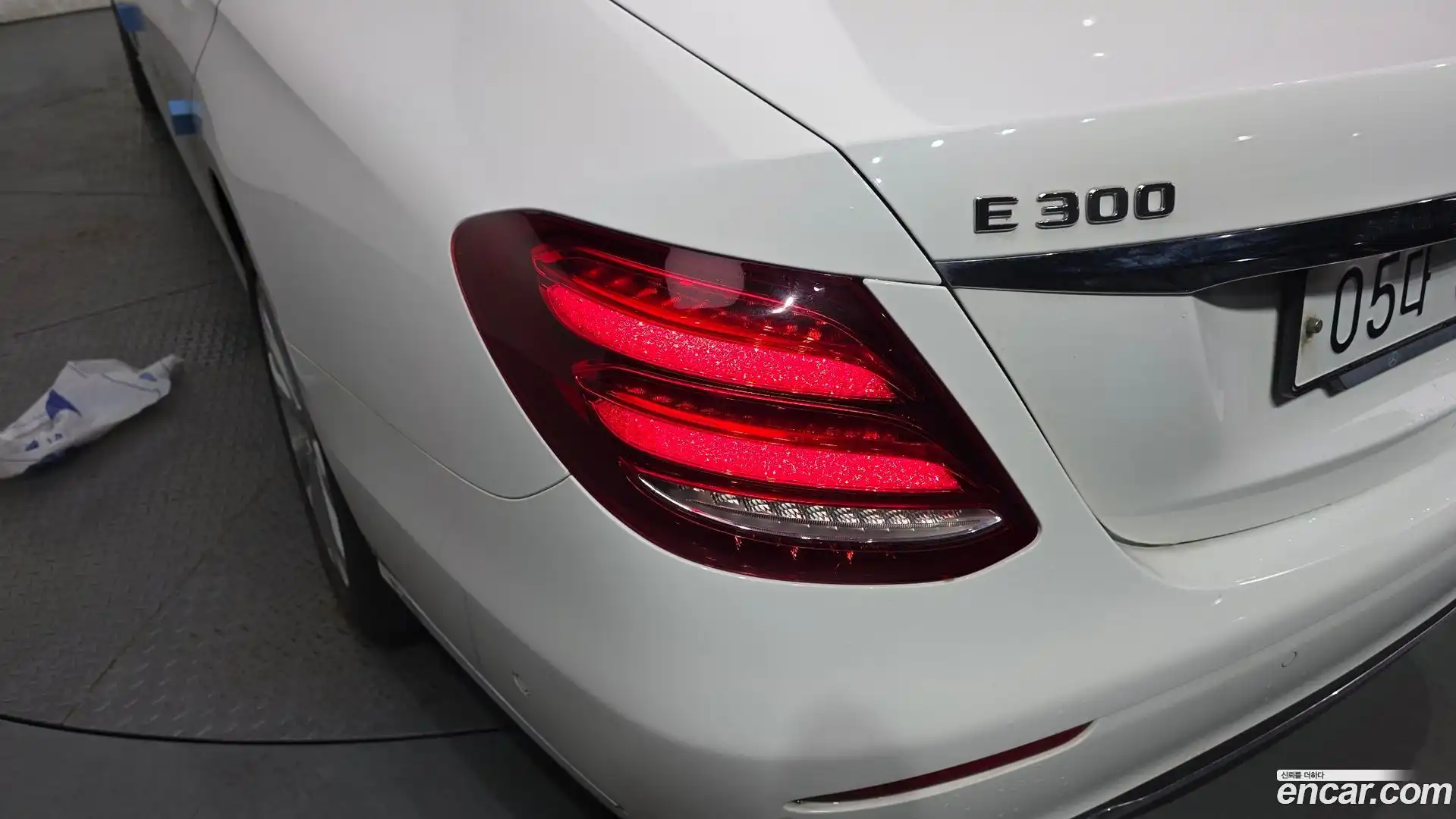E-Class Mercedes-Benz 2018.7-OUTER-033