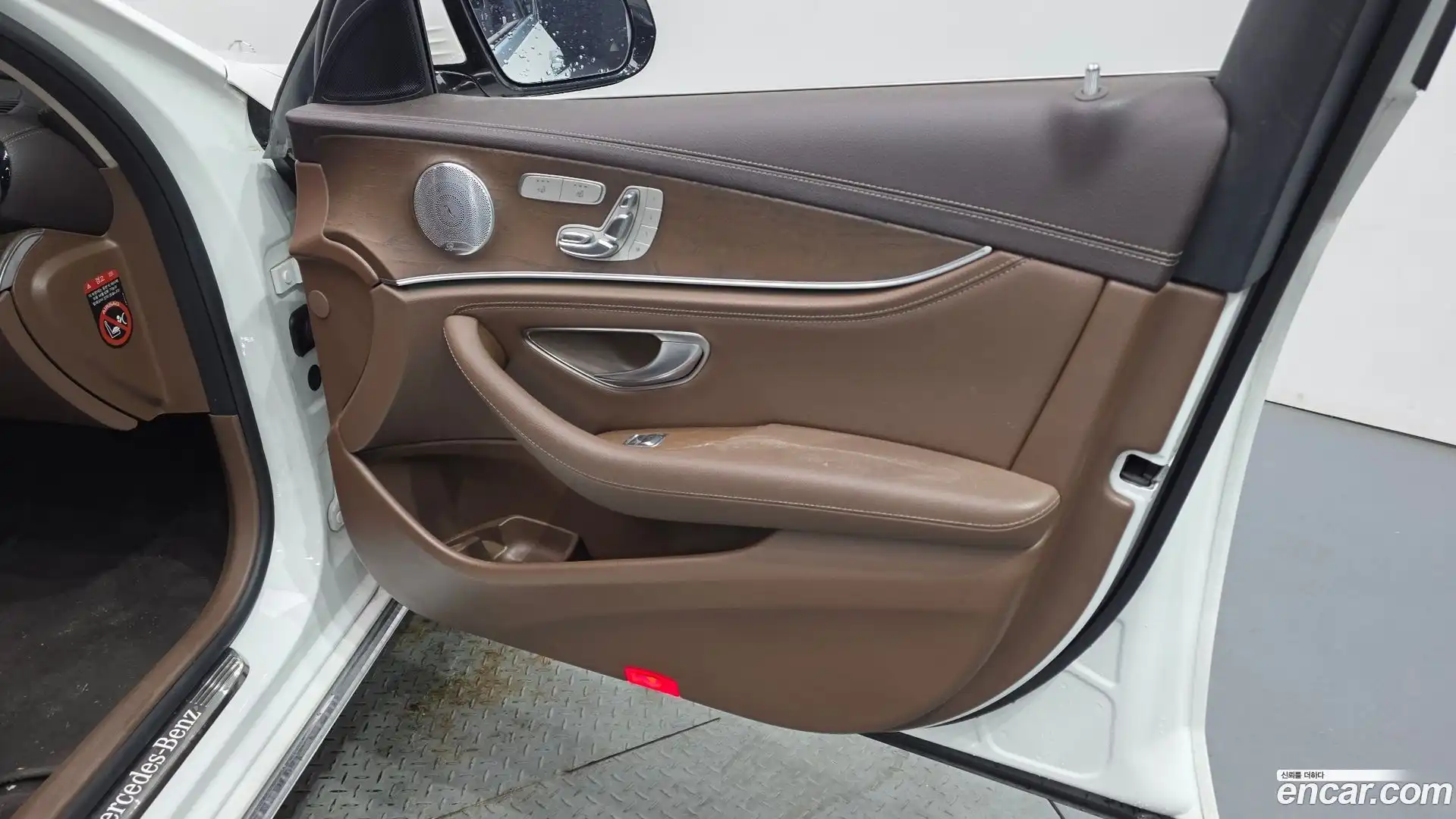 E-Class Mercedes-Benz 2018.7-INNER-034