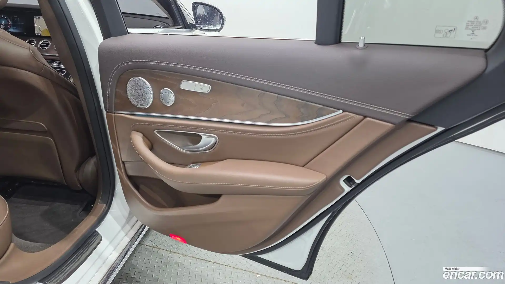 E-Class Mercedes-Benz 2018.7-INNER-035
