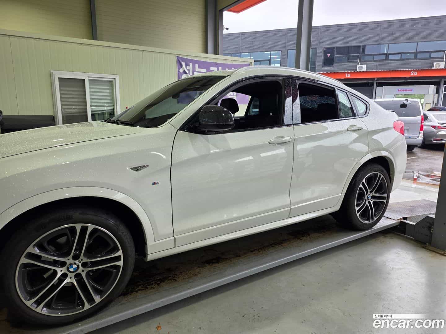 X4 BMW 2018.2-OUTER-002