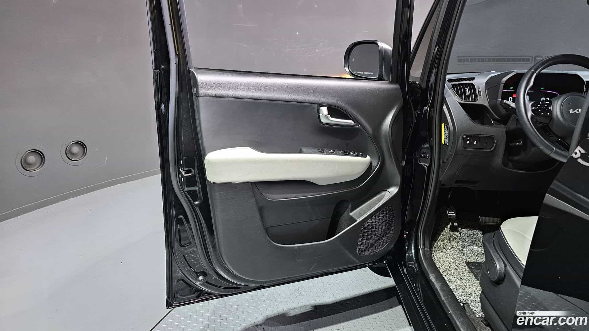 RAY Kia 2022.10-INNER-034