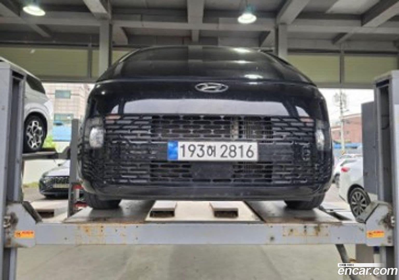 Main__Slider__Photo:Staria Hyundai 2022.4-0