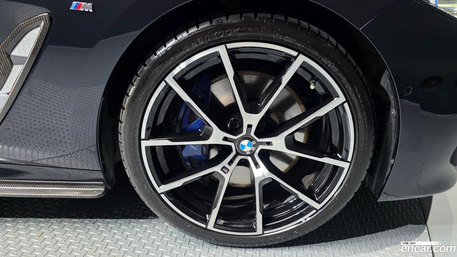 Main__Slider__Photo:8-Series BMW 2022.4-4