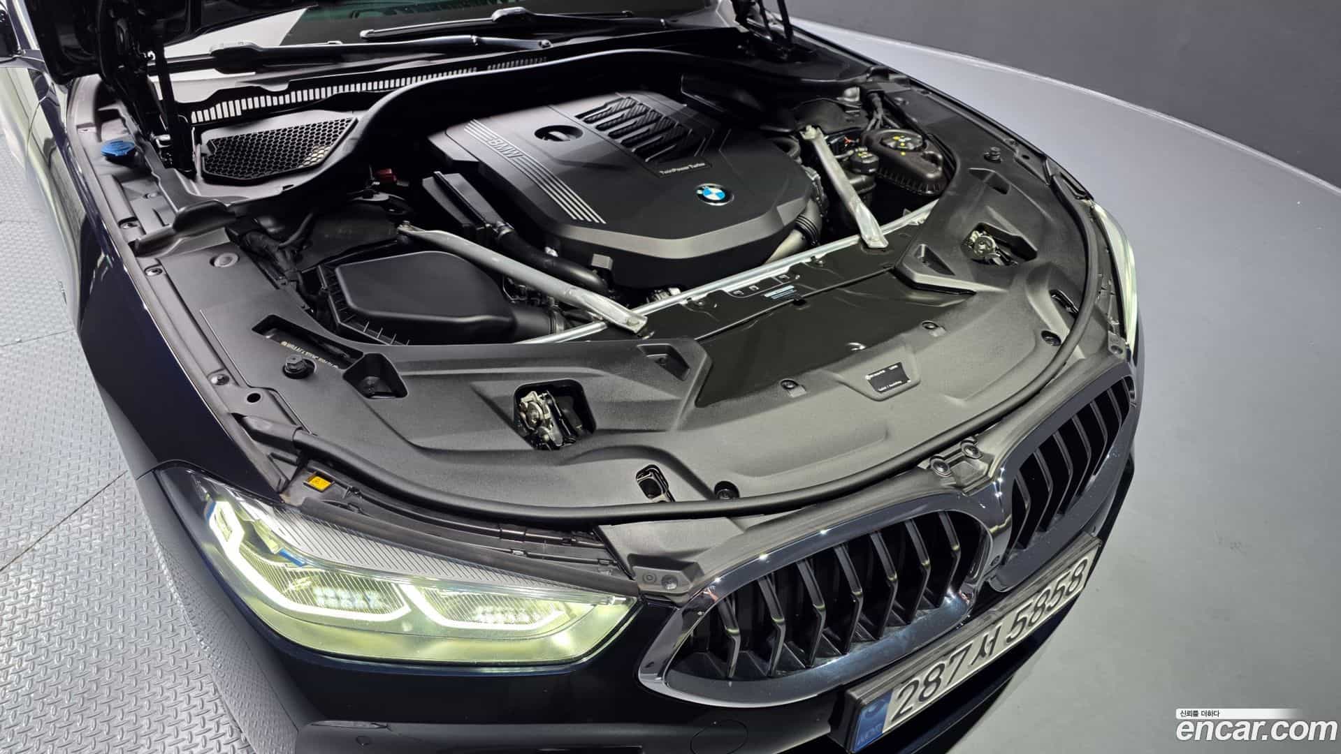 8-Series BMW 2022.4-OUTER-006
