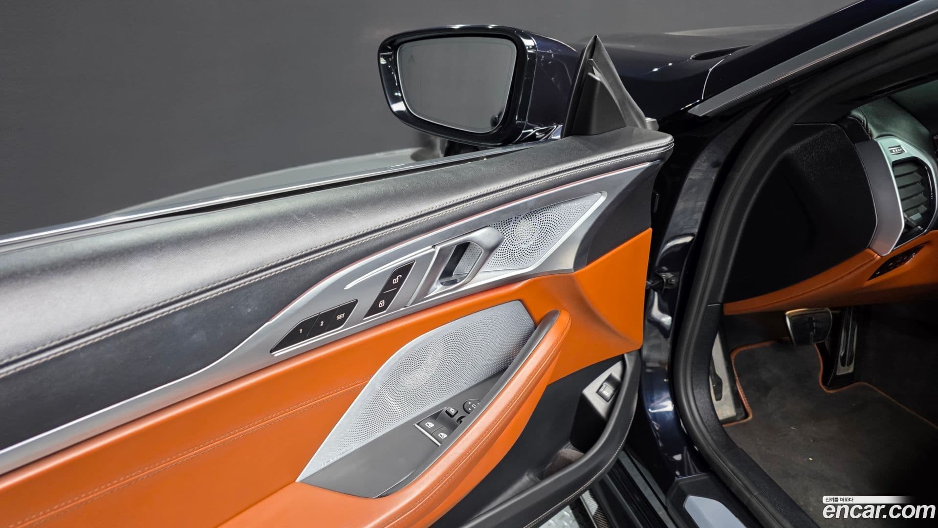 Main__Slider__Photo:8-Series BMW 2022.4-26