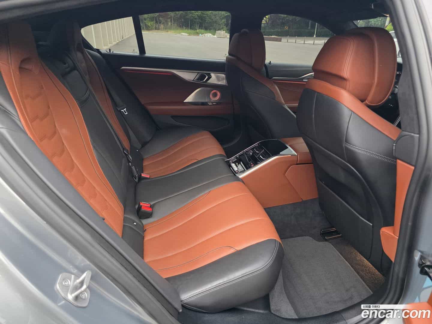 8-Series BMW 2022.9-INNER-009