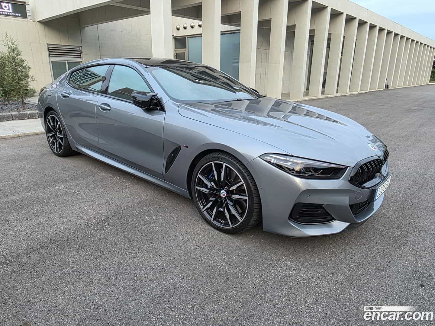 8-Series BMW 2022.9-OPTION-018