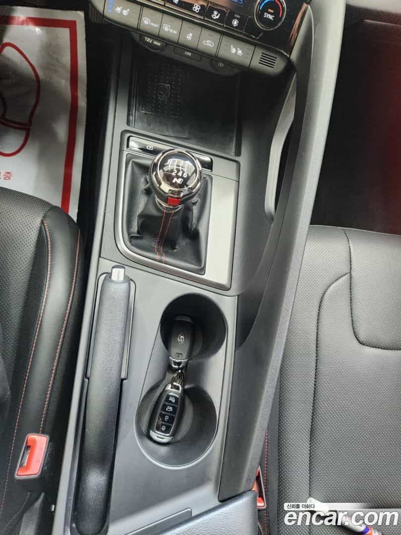 AVANTE Hyundai 2020.10-OPTION-015