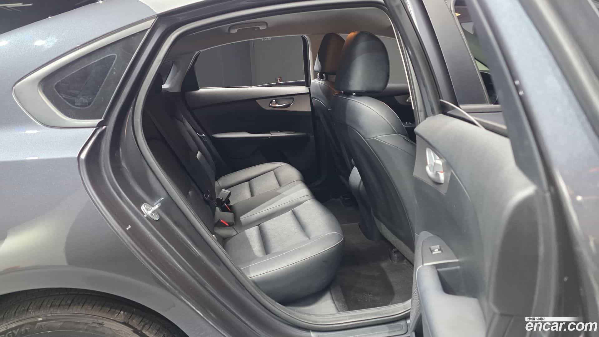 K3 Kia 2022.2-OPTION-015