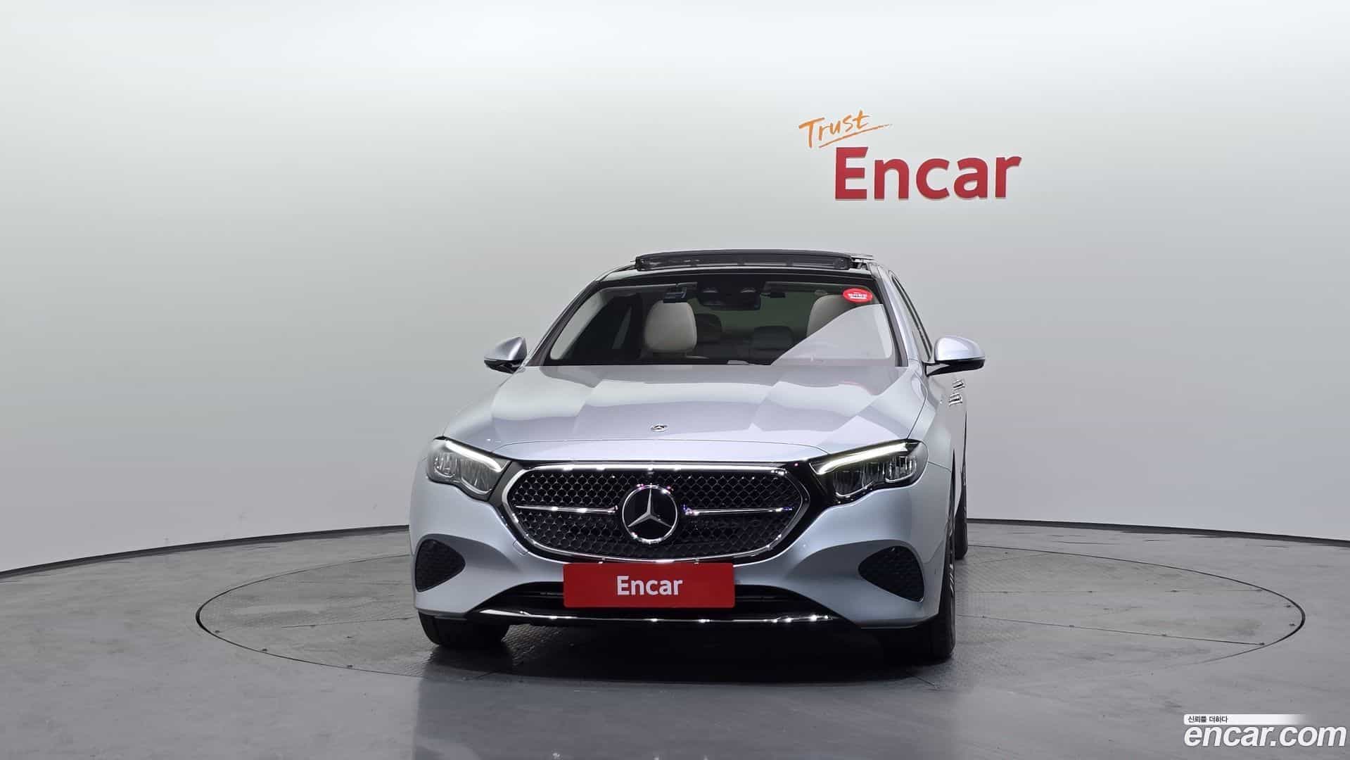 E-Class Mercedes-Benz 2025.5-OUTER-003