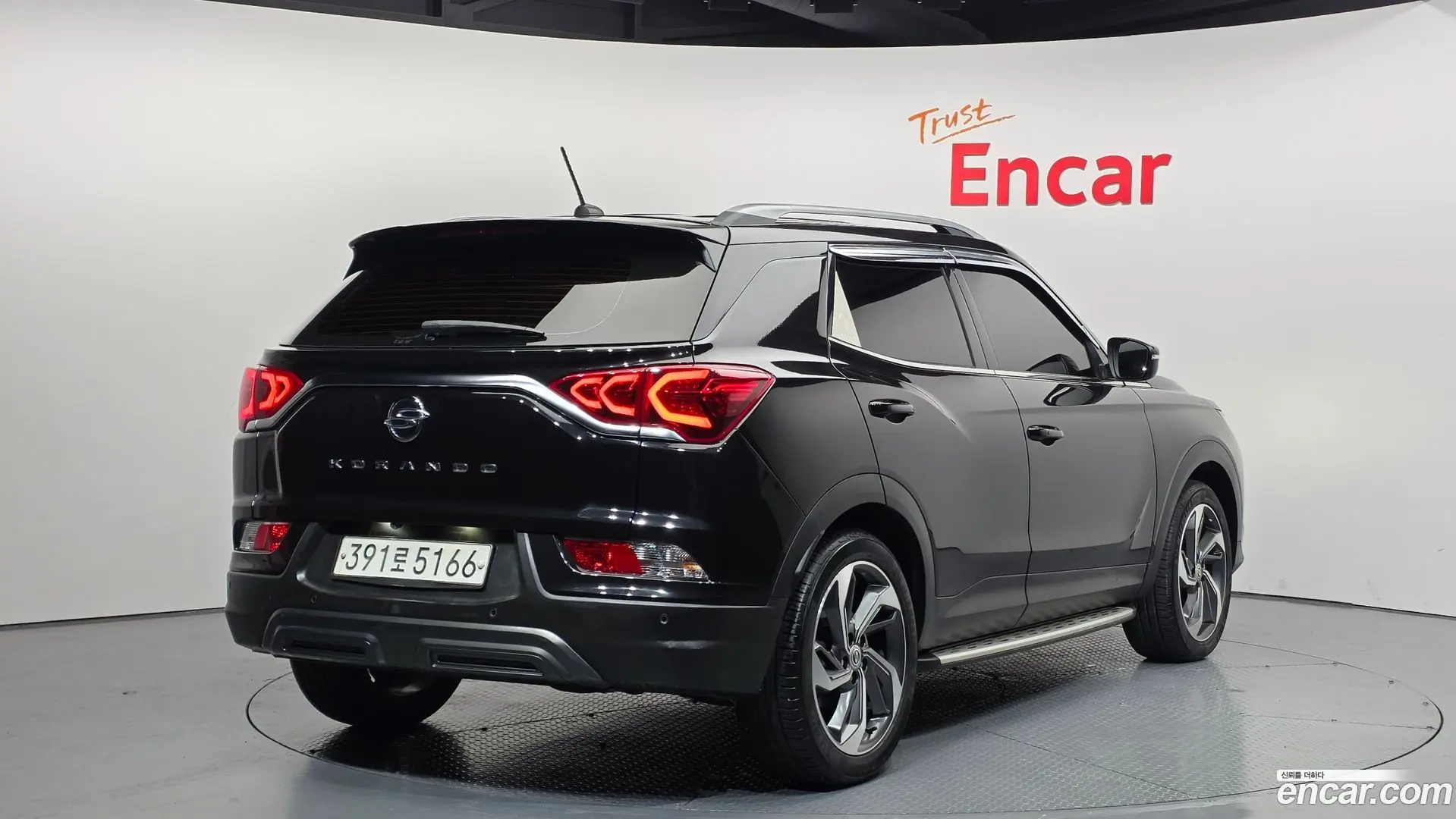 Main__Slider__Photo:KORANDO KG Mobility 2019.8-1