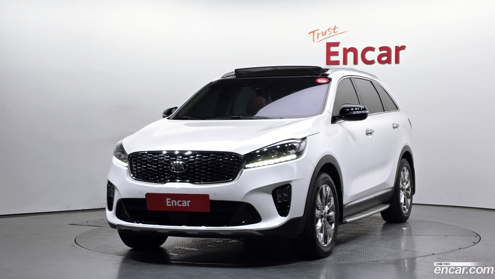 Main__Slider__Photo:Sorento Kia 2017.8-0