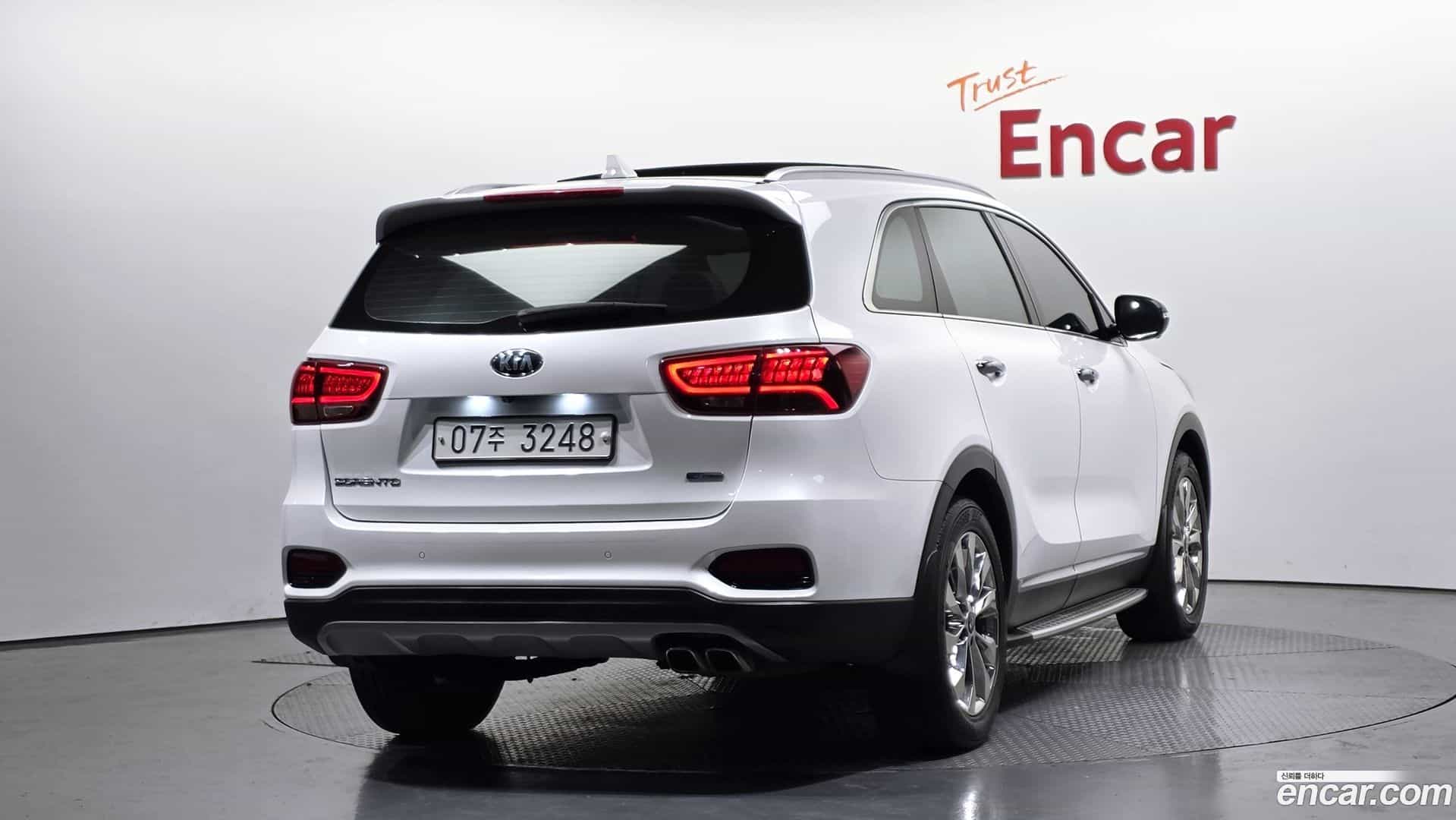 Sorento Kia 2017.8-OUTER-002