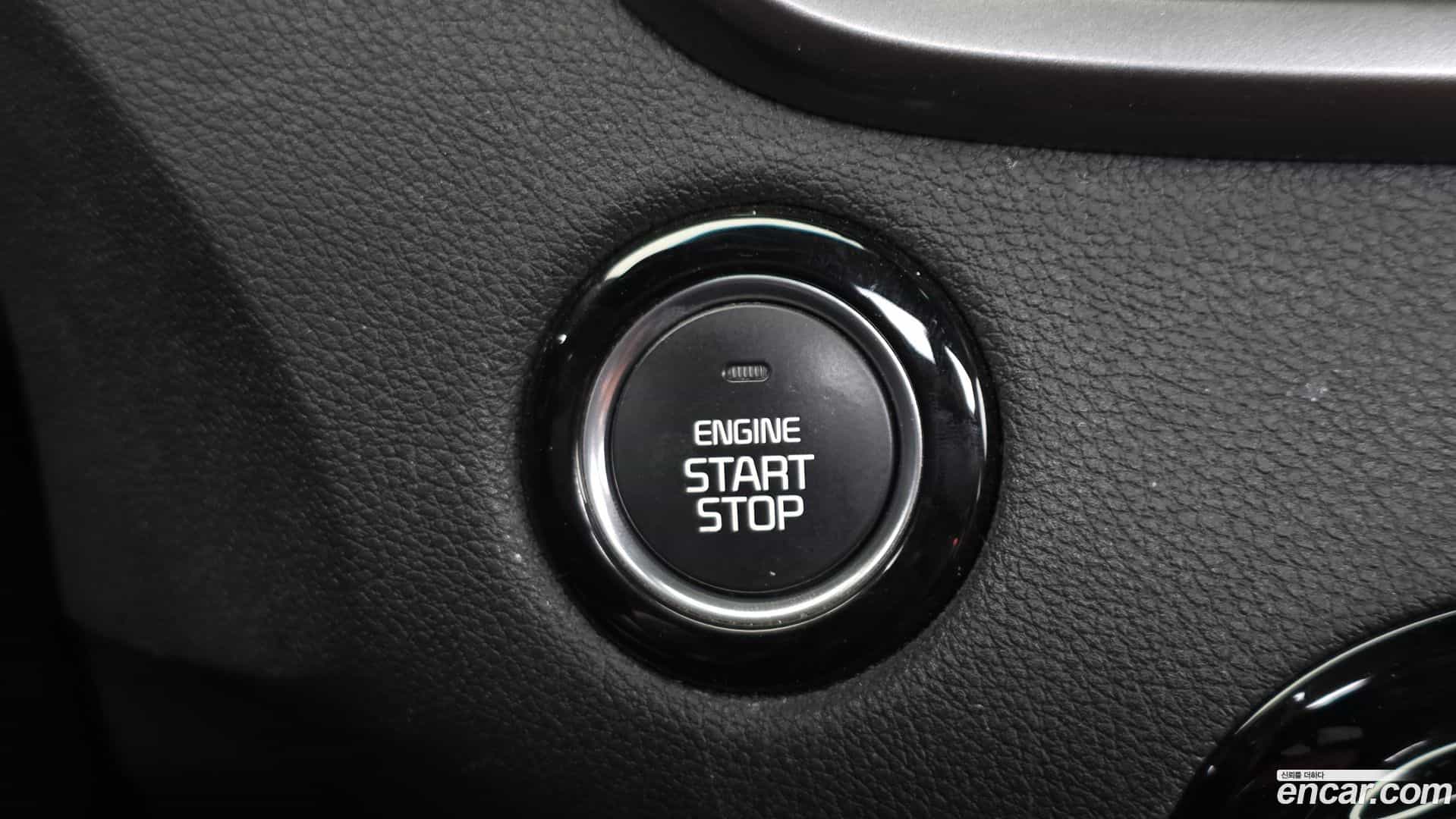 Sorento Kia 2017.8-OPTION-021