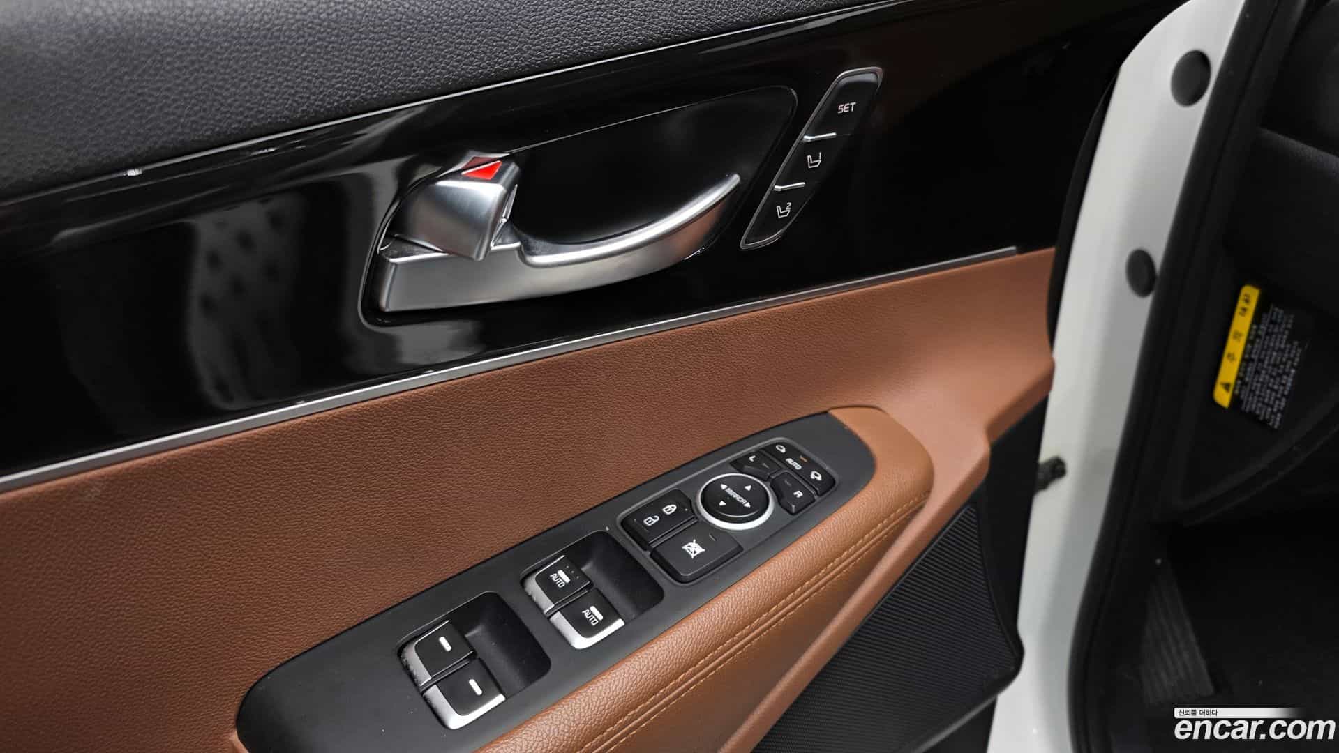 Sorento Kia 2017.8-OPTION-042