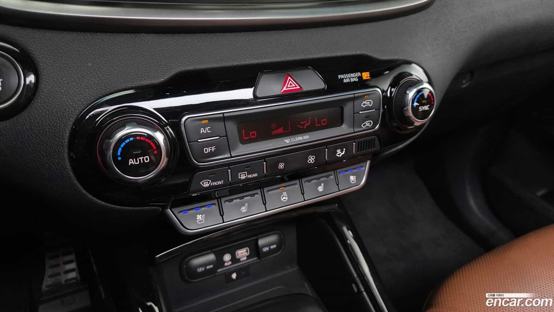 Sorento Kia 2017.8-OPTION-044