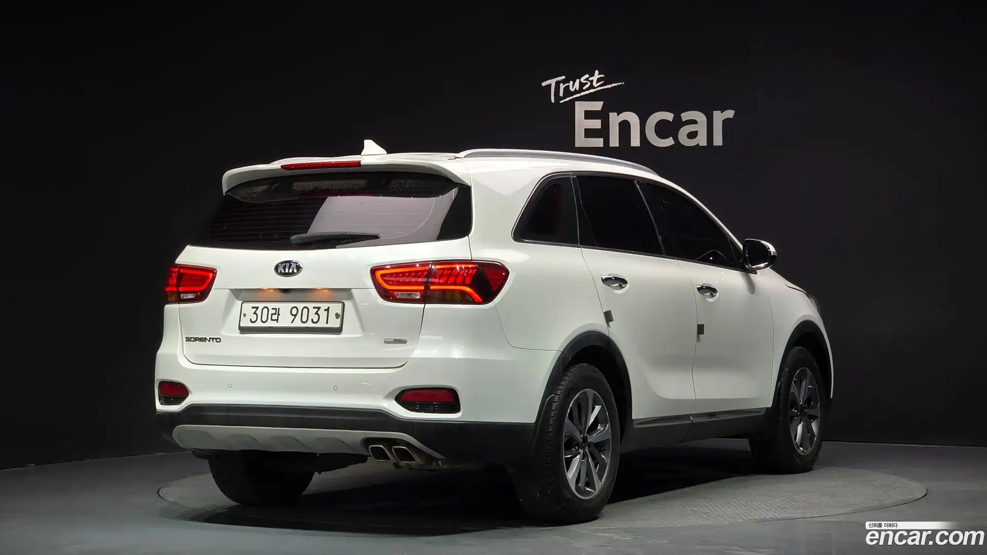 Sorento Kia 2018.0-OUTER-002