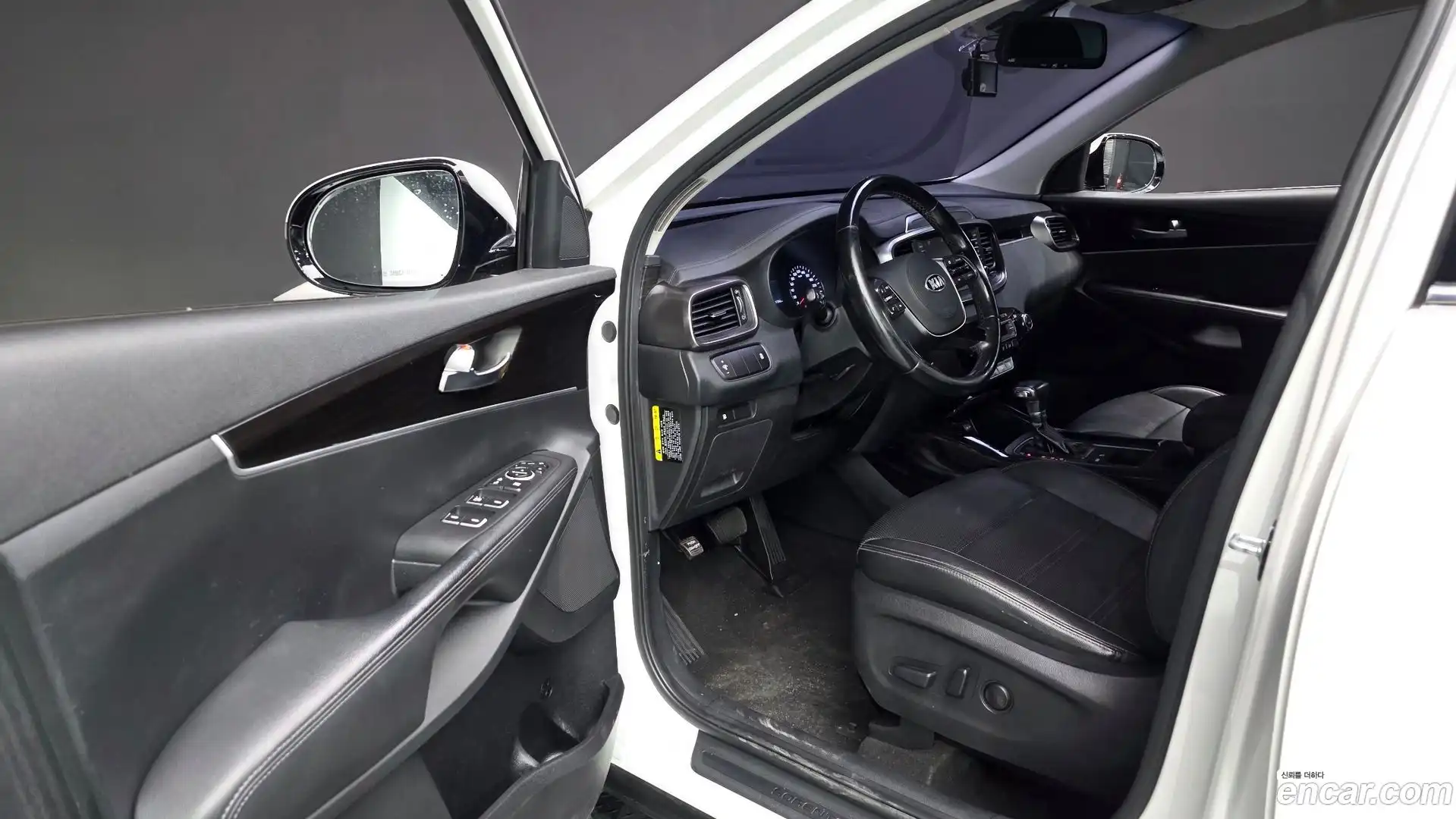 Sorento Kia 2018.0-OPTION-015