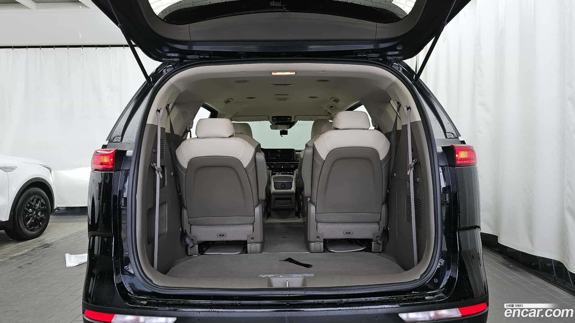 Canival Kia 2021.3-OPTION-024