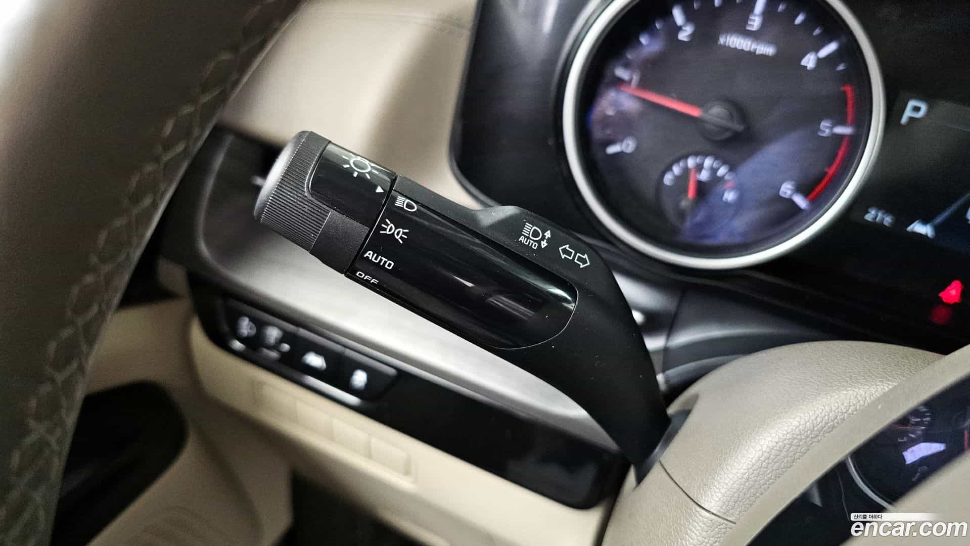 Canival Kia 2021.3-OPTION-043