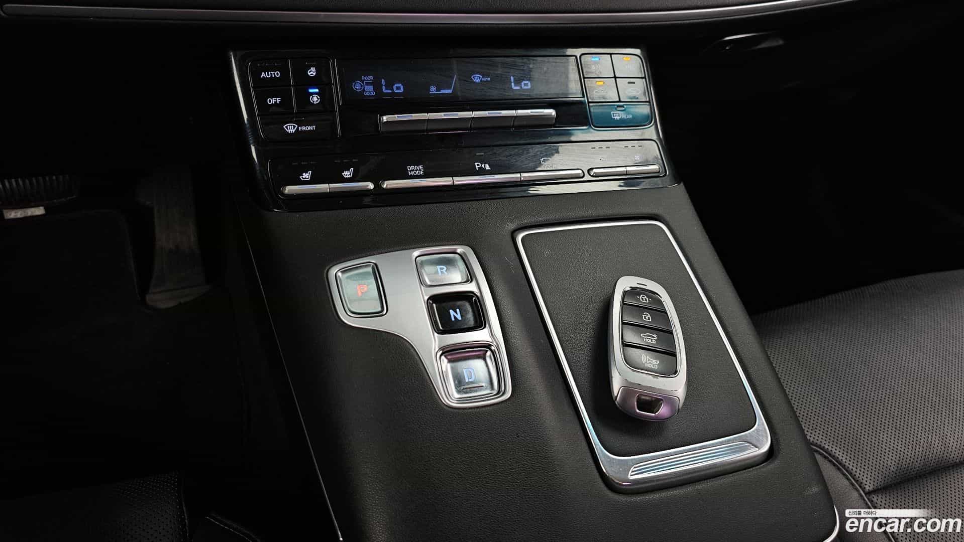Grandeur Hyundai 2020.1-INNER-009