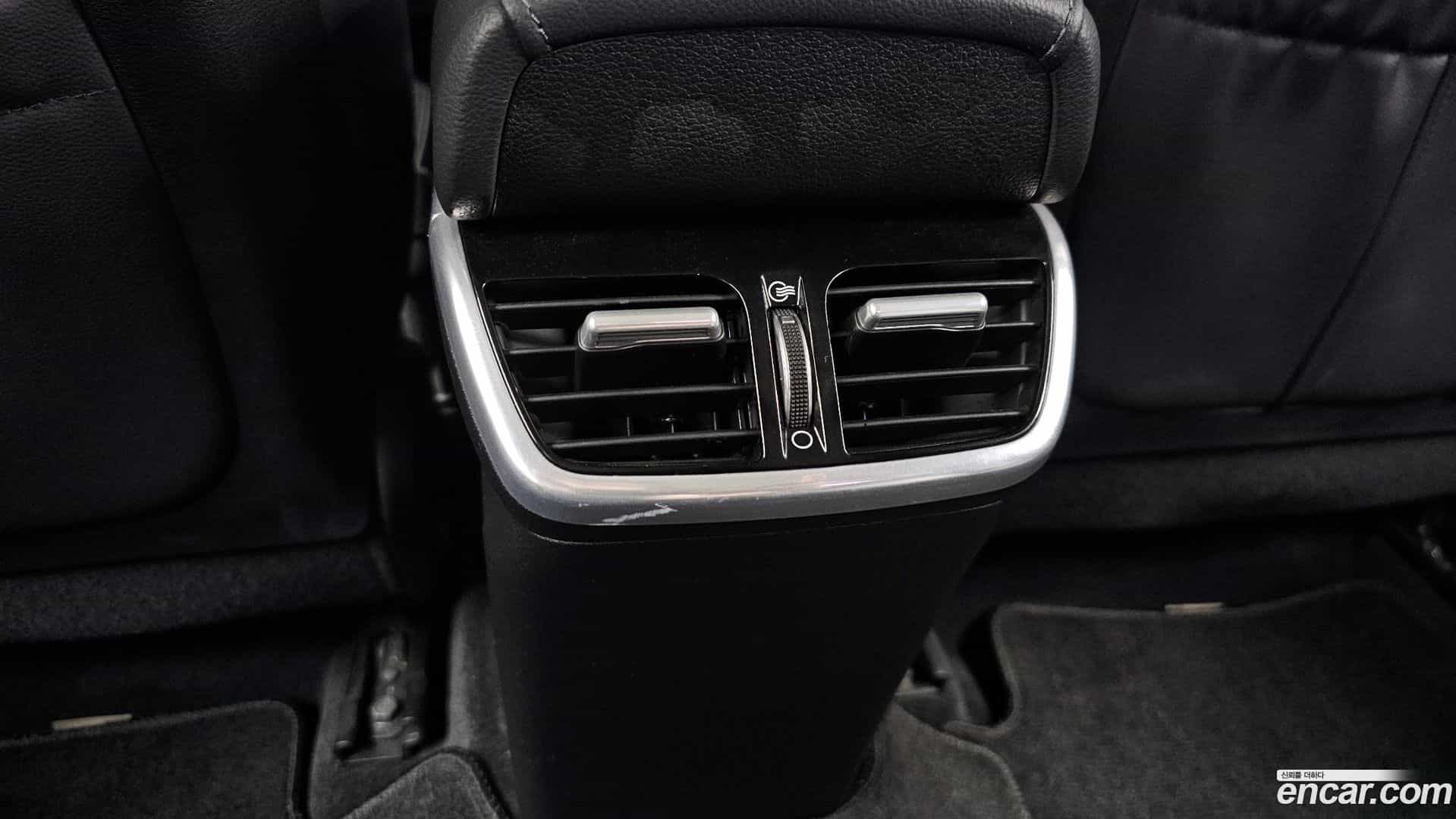 Grandeur Hyundai 2020.1-OPTION-045