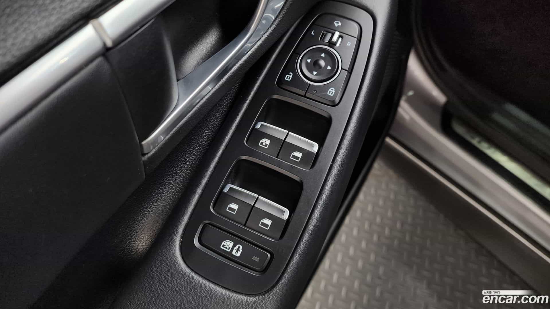 Sonata Hyundai 2019.9-OPTION-041