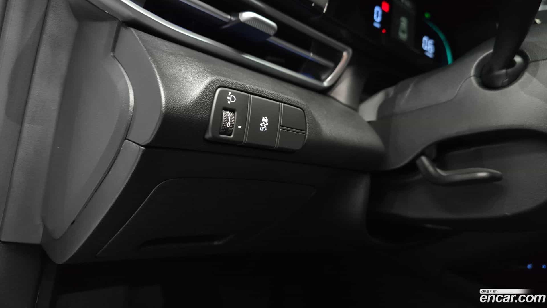 AVANTE Hyundai 2025.11-OPTION-022