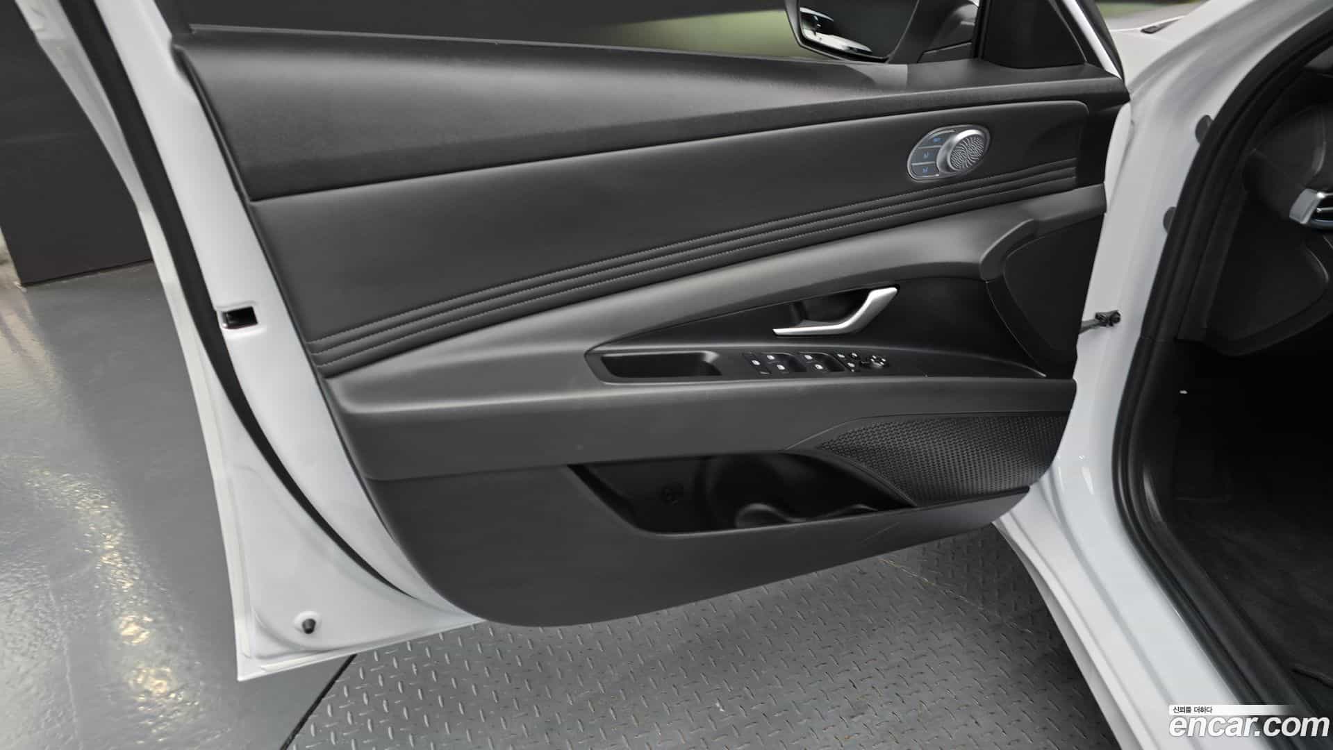 AVANTE Hyundai 2025.11-INNER-034