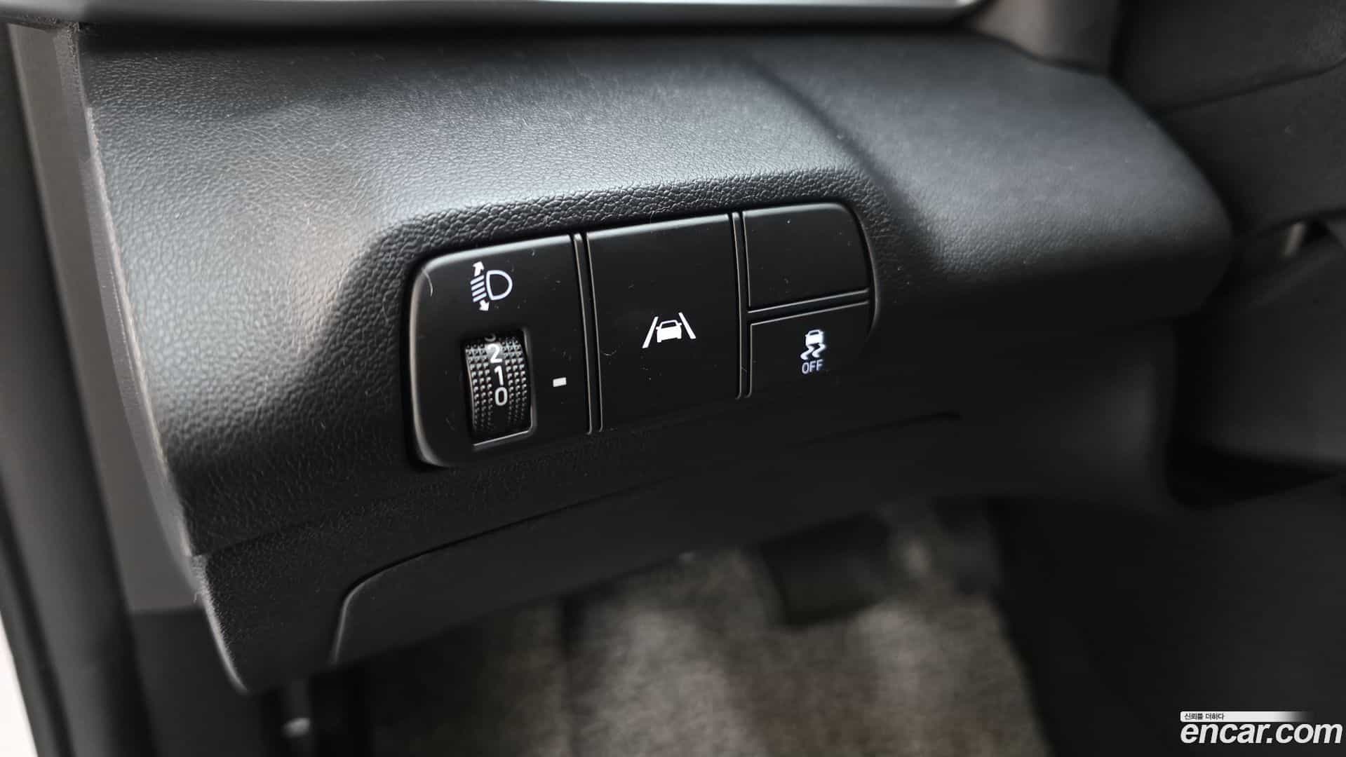 AVANTE Hyundai 2023.2-OPTION-044