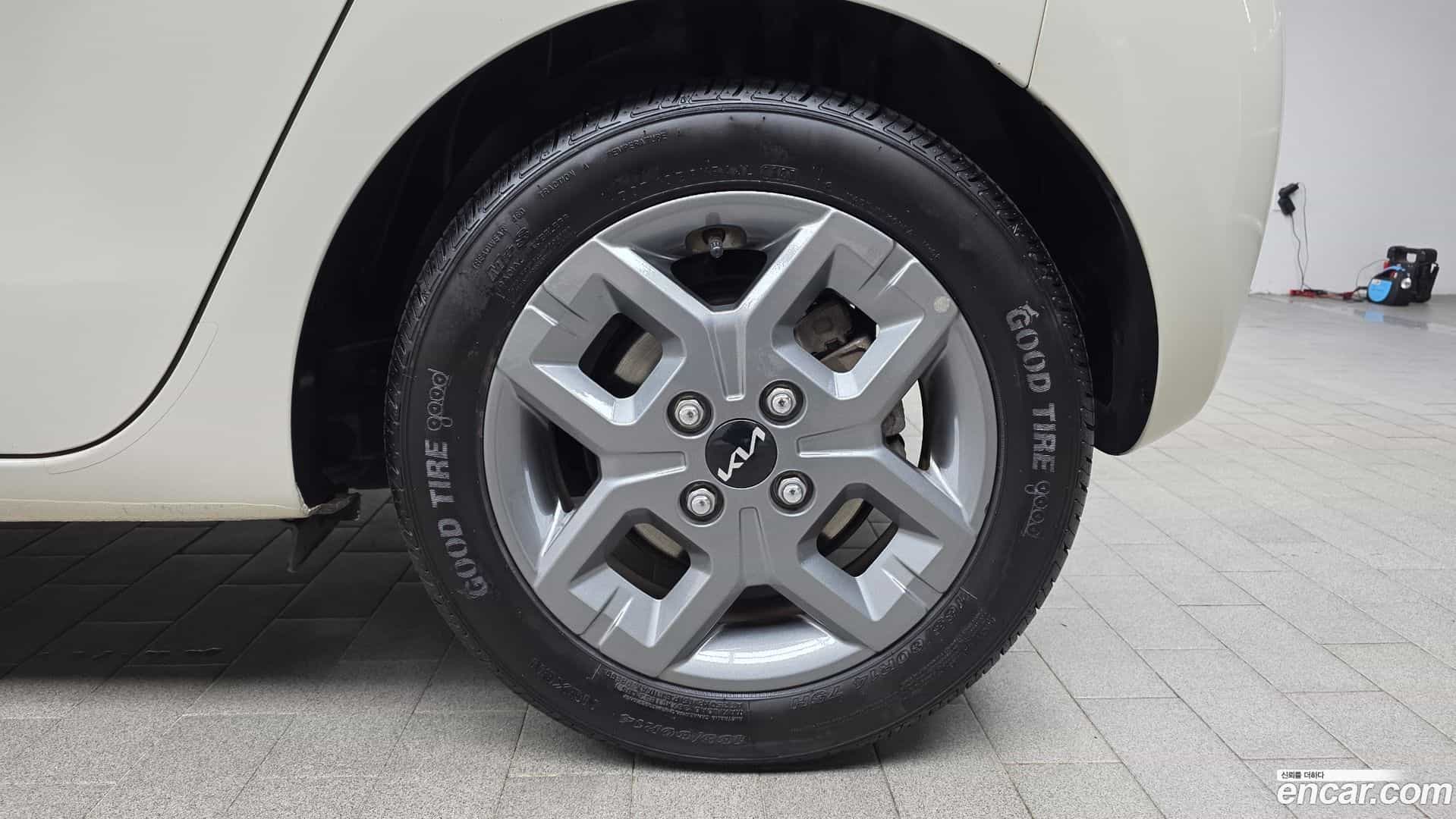 RAY Kia 2023.1-OUTER-031