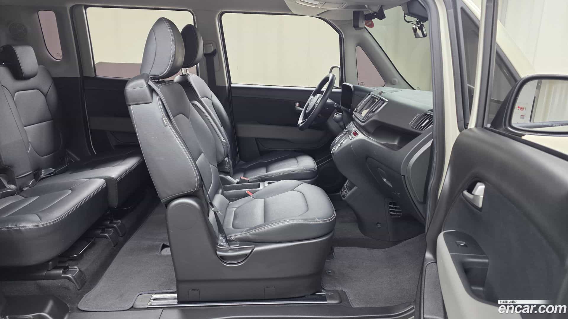 RAY Kia 2023.1-INNER-036