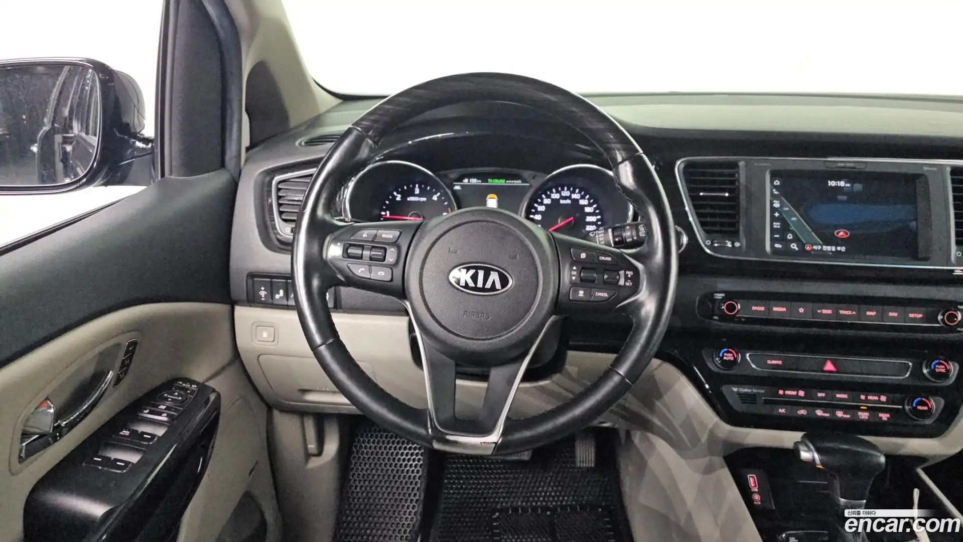 Canival Kia 2019.6-OPTION-017