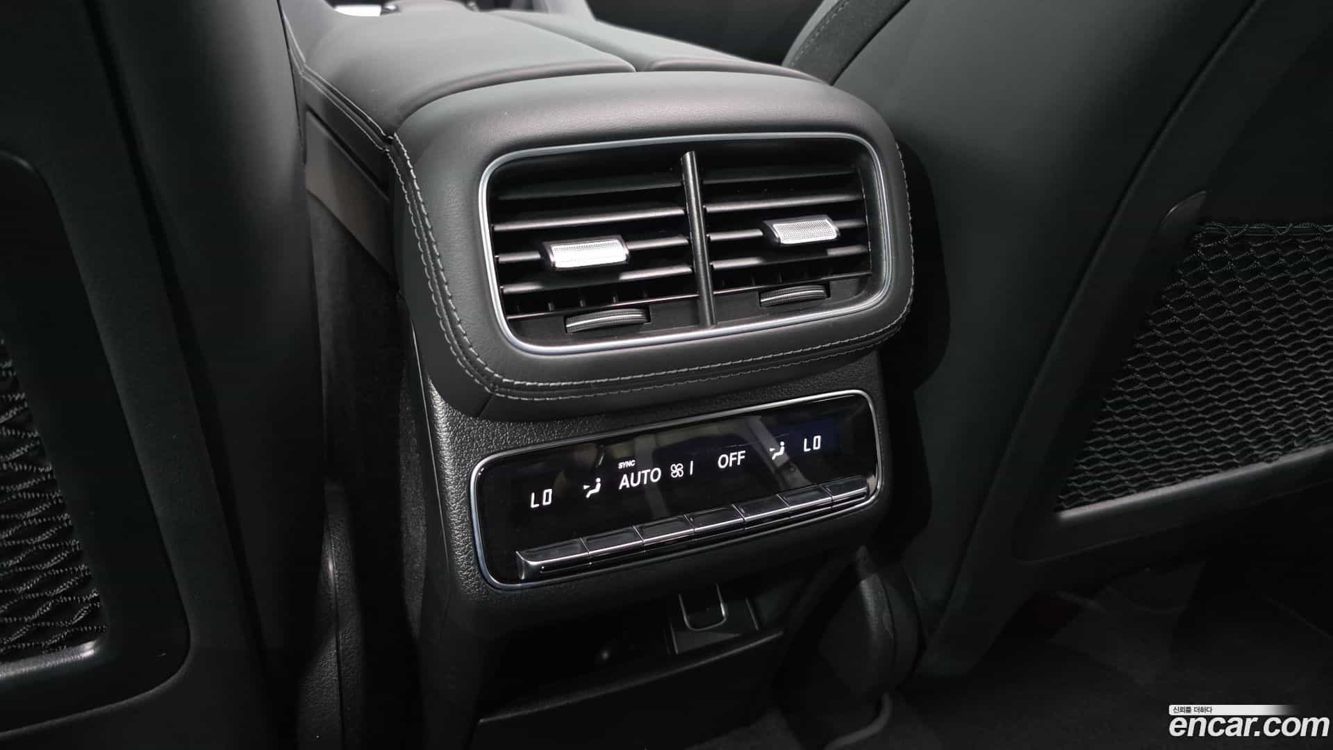 GLE-Class Mercedes-Benz 2021.7-OPTION-044
