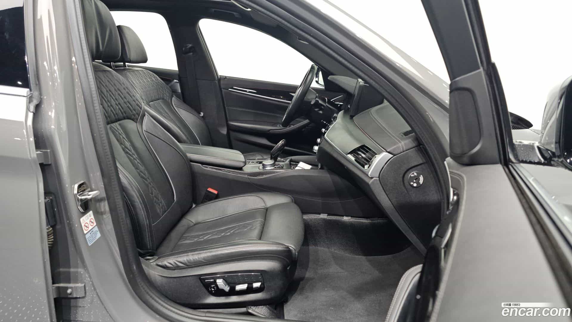 5-Series BMW 2020.10-INNER-036
