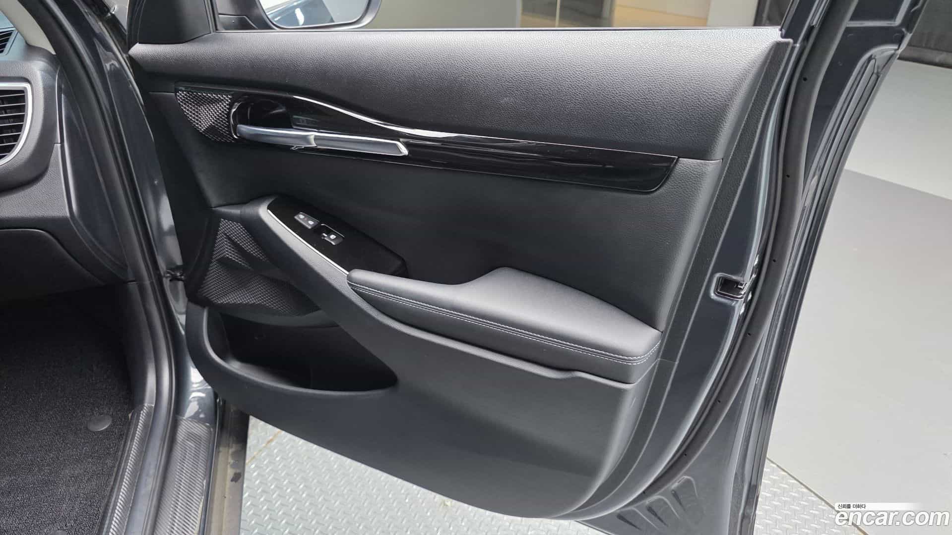 Seltos Kia 2023.7-INNER-035