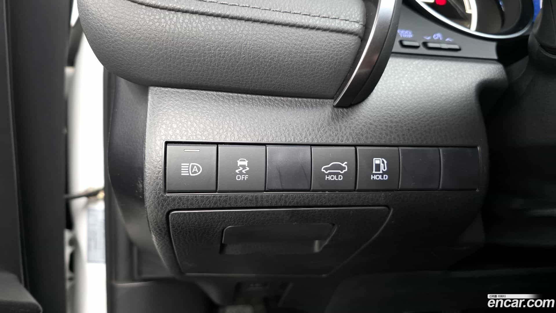 Camry Toyota 2021.8-OPTION-023