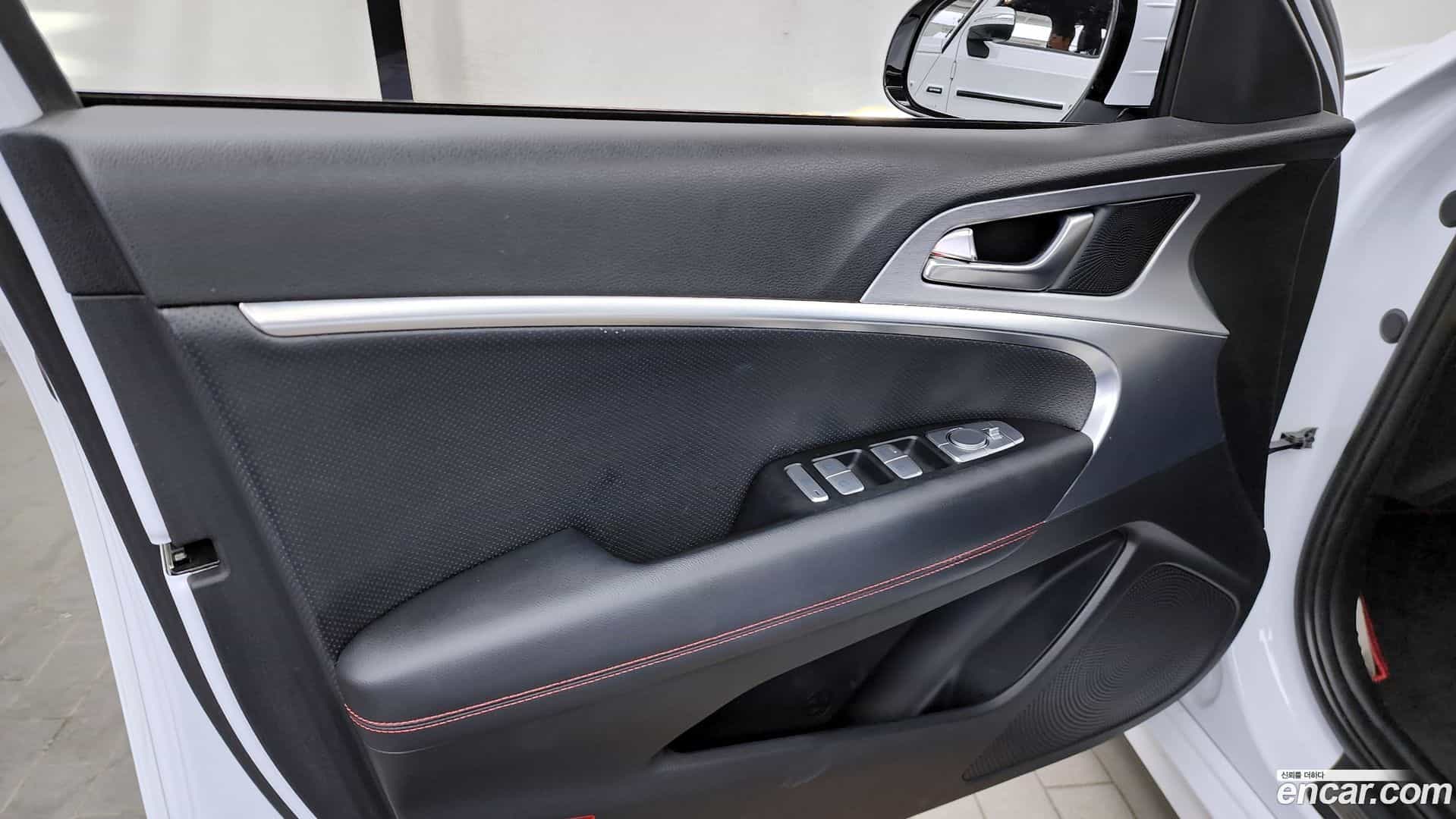 G70 Genesis 2017.10-INNER-034