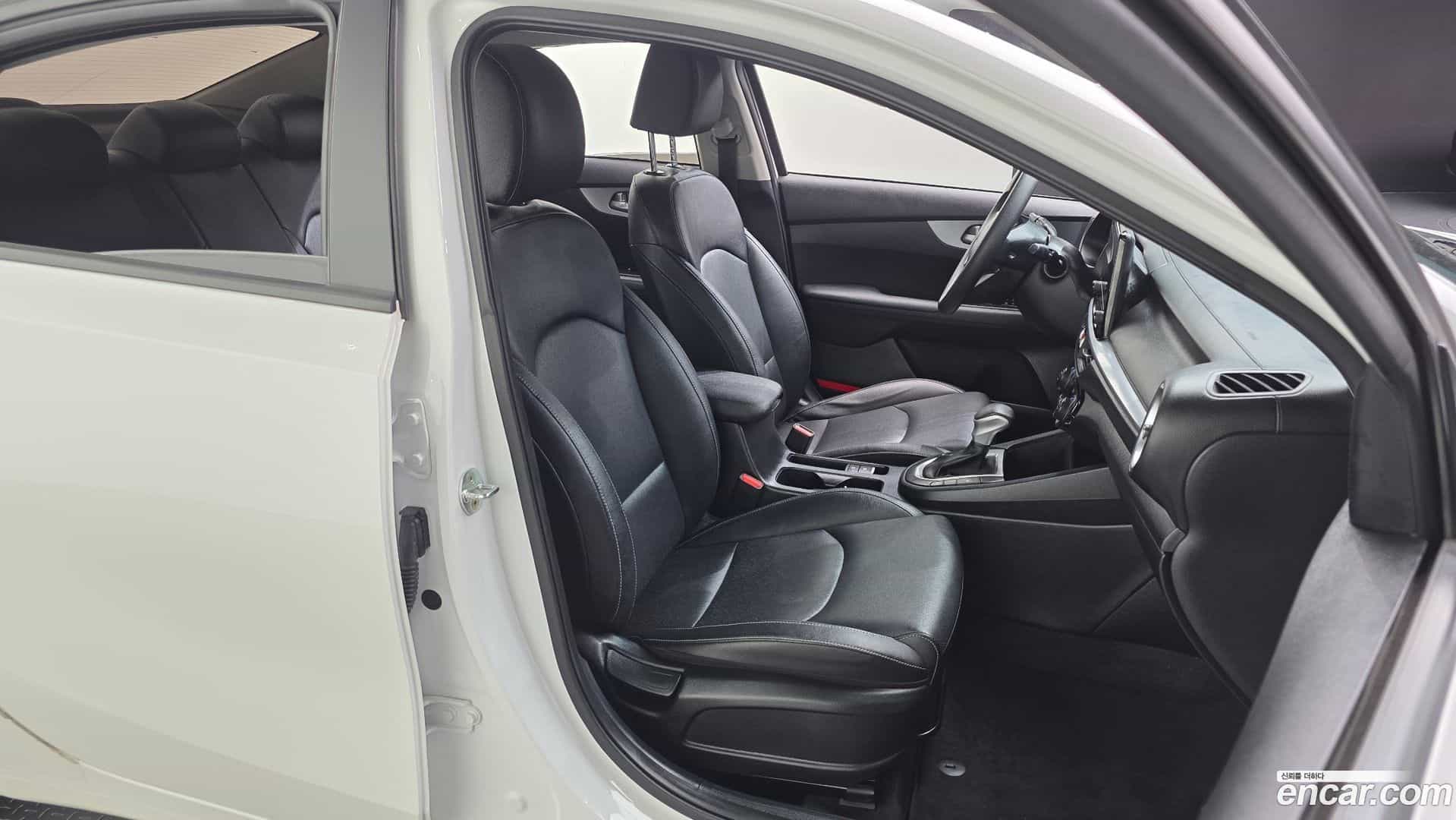 K3 Kia 2022.6-OPTION-016