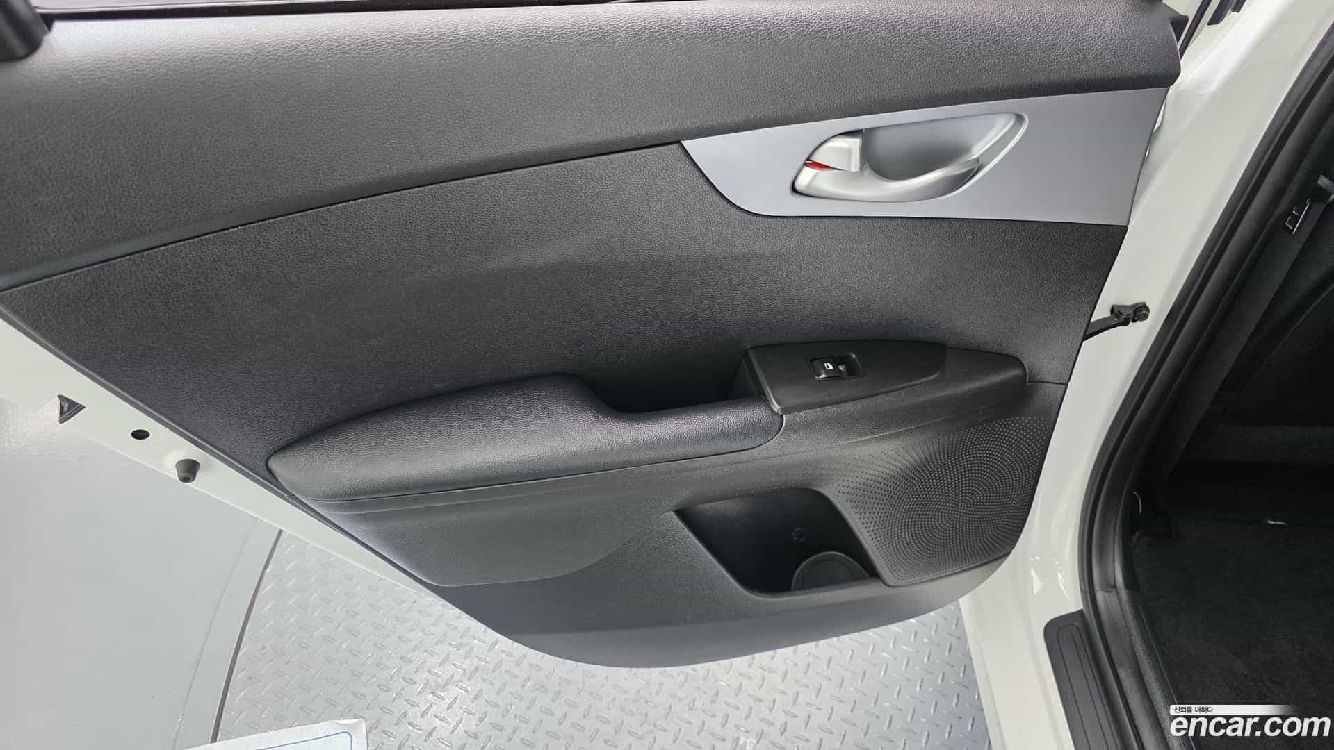 K3 Kia 2022.6-INNER-035