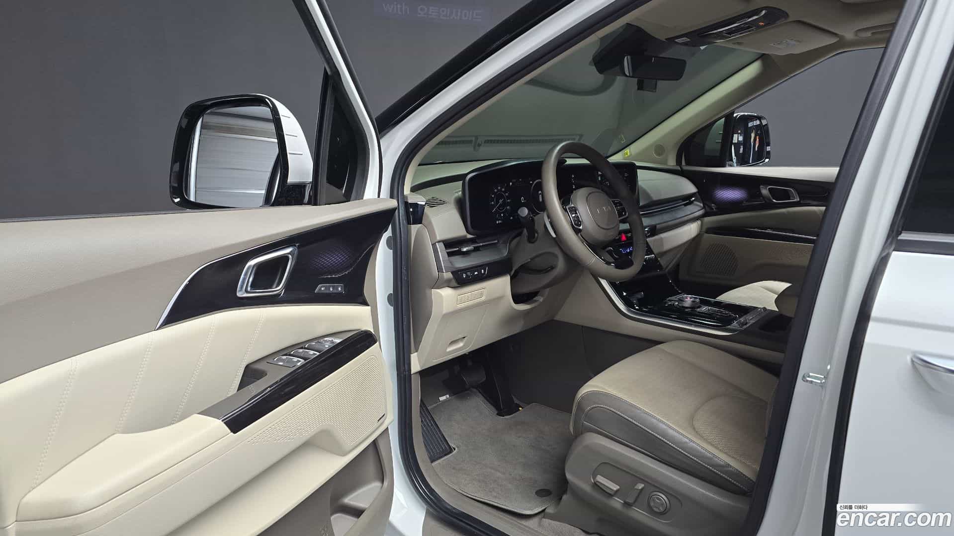 Canival Kia 2023.4-INNER-010