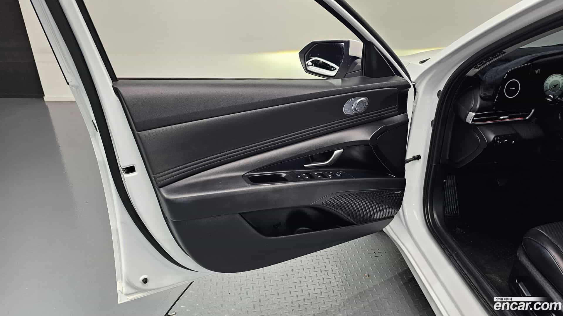 AVANTE Hyundai 2020.8-INNER-034