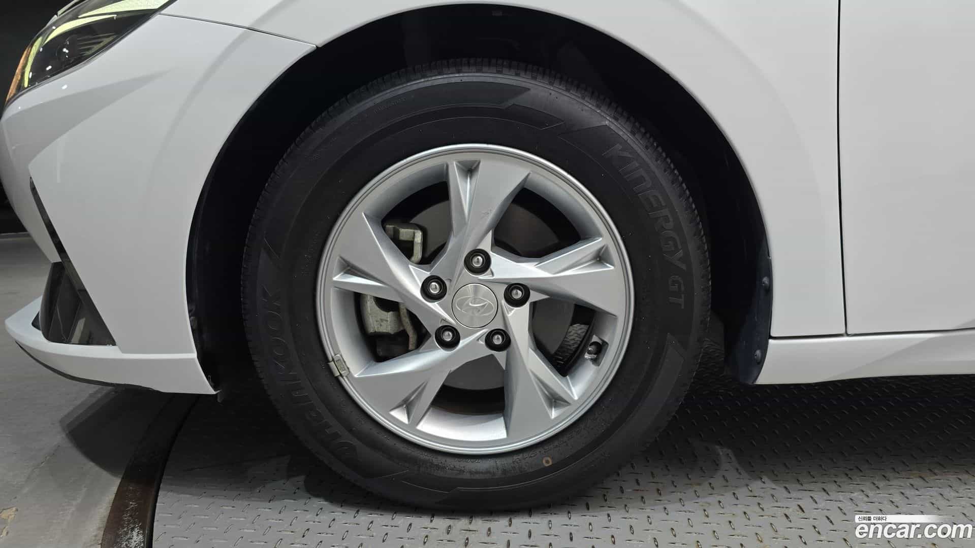 AVANTE Hyundai 2021.5-OUTER-005