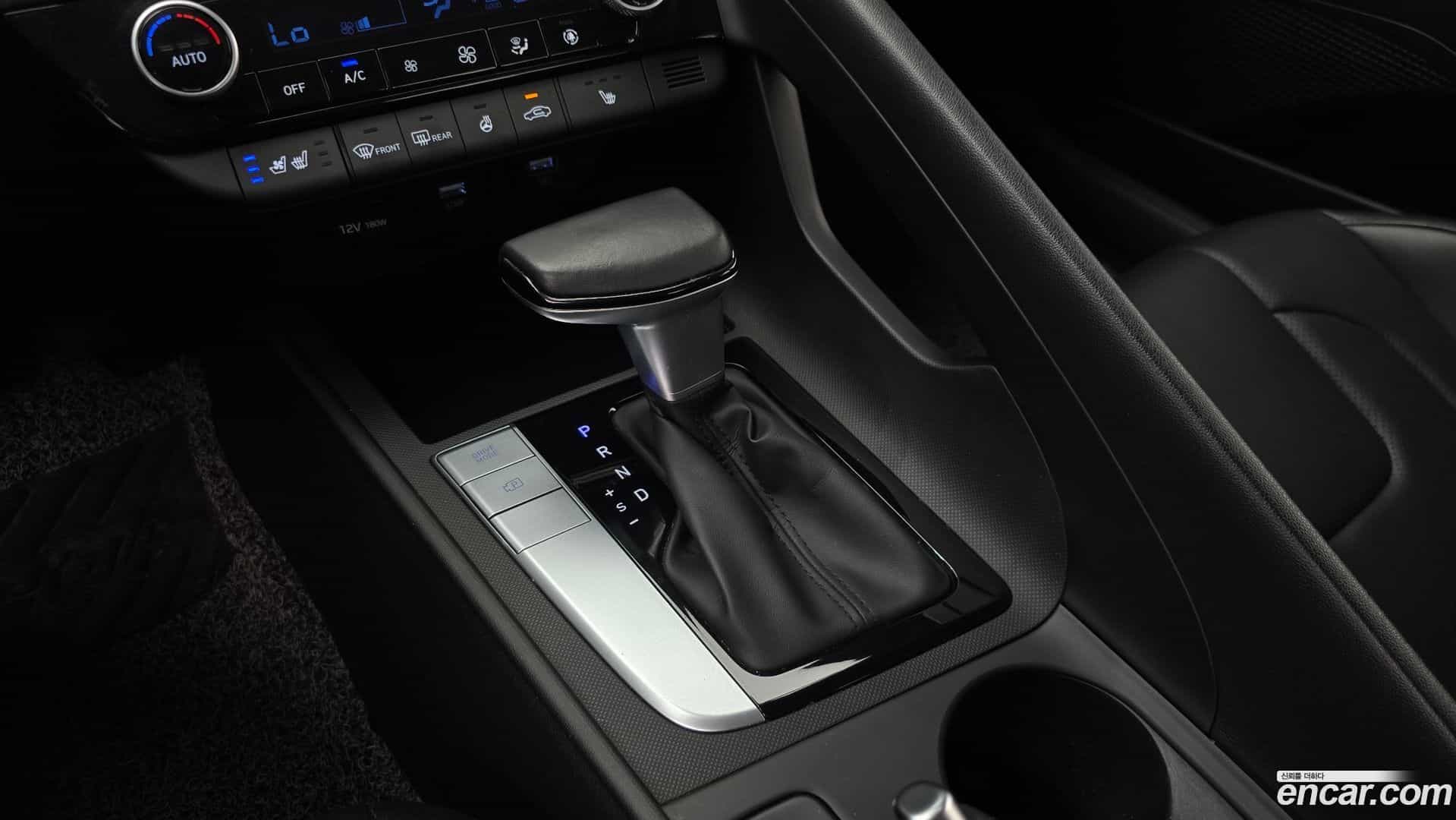 AVANTE Hyundai 2021.5-INNER-009