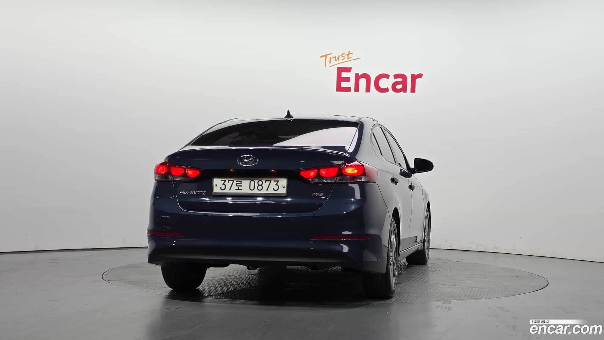 AVANTE Hyundai 2016.2-OUTER-004