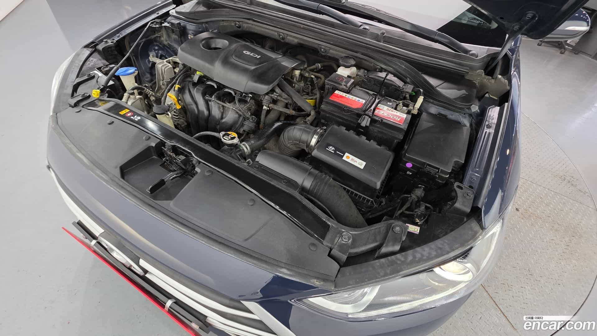 AVANTE Hyundai 2016.2-OUTER-006
