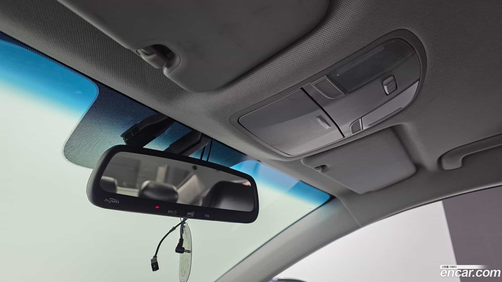 AVANTE Hyundai 2016.2-OPTION-021