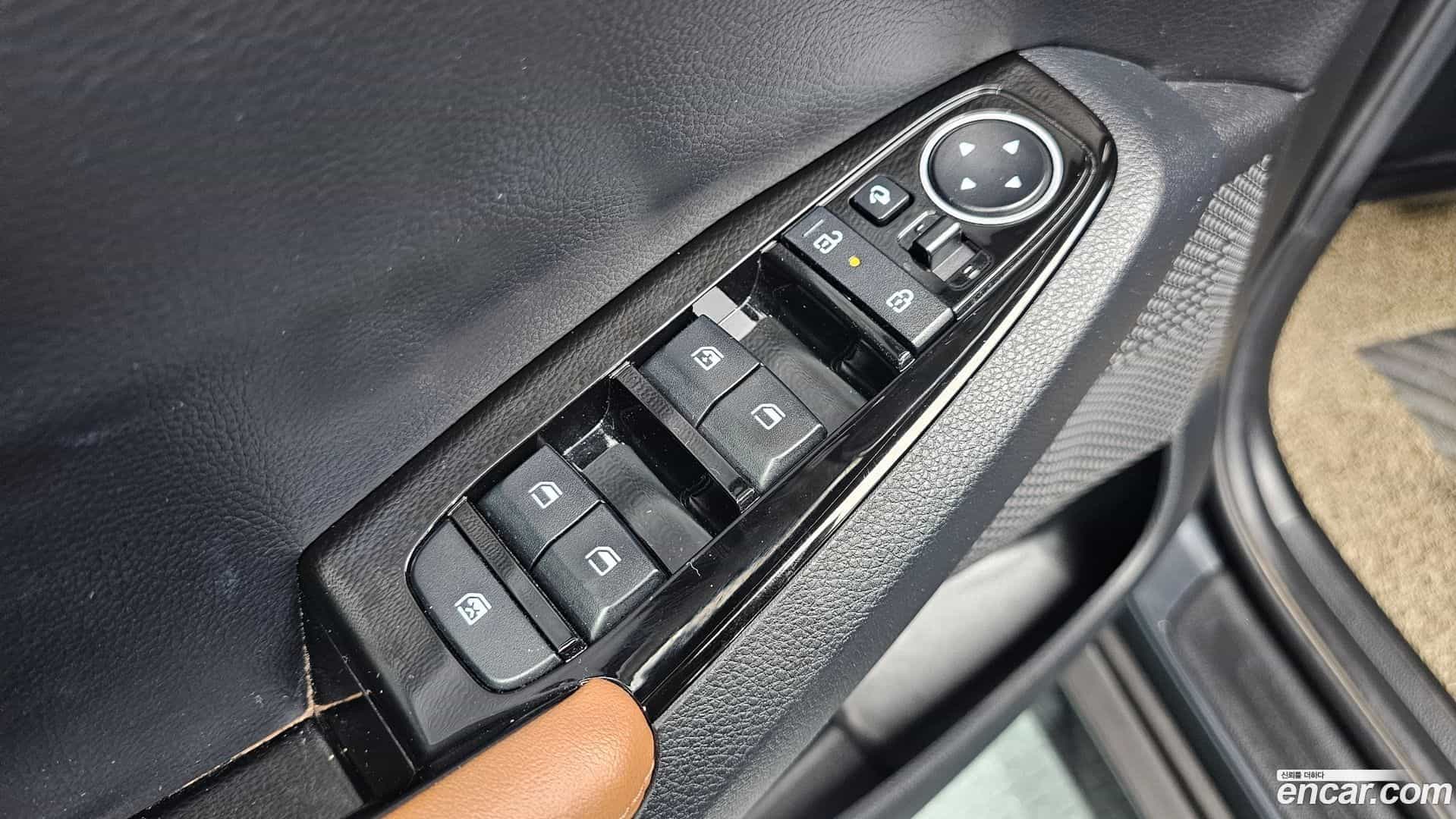 Seltos Kia 2023.6-OPTION-041