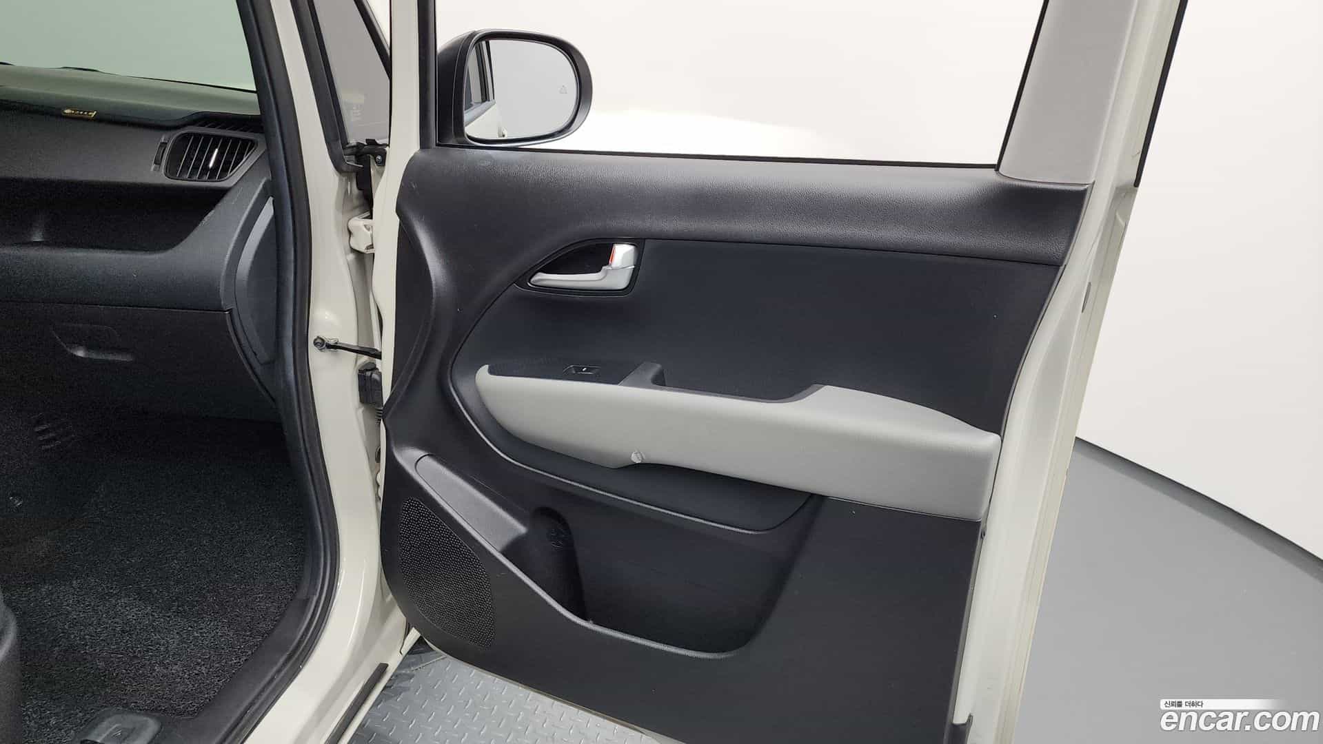 RAY Kia 2023.10-INNER-034